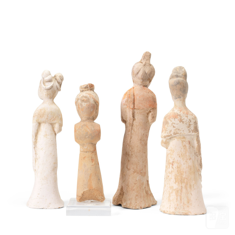 唐 仕女陶俑四件 | A GROUP OF FOUR POTTERY FIGURES OF LADIES - 图3